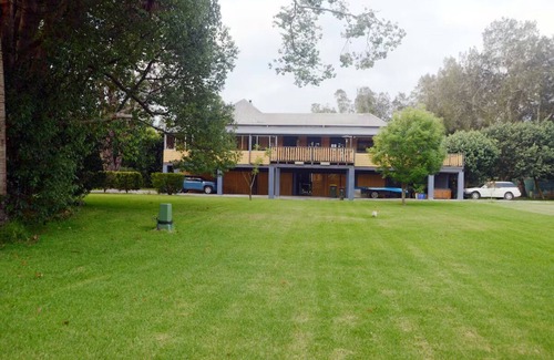 Darawank House | Duke's Residence. Available 2 nights or more