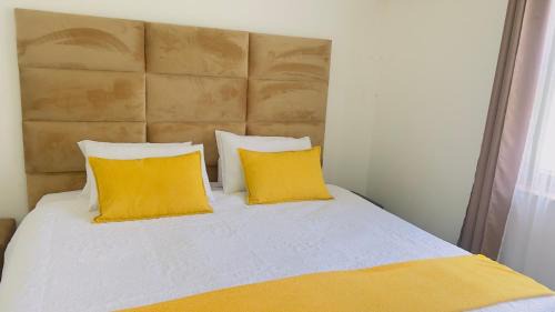 Mandini Bed & Breakfast | Dumabezwe Guest House