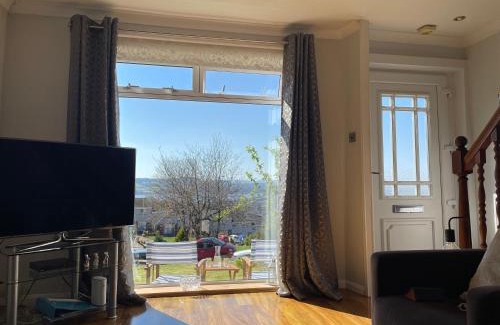 Dumbarton Apartment | Dumbarton With A View