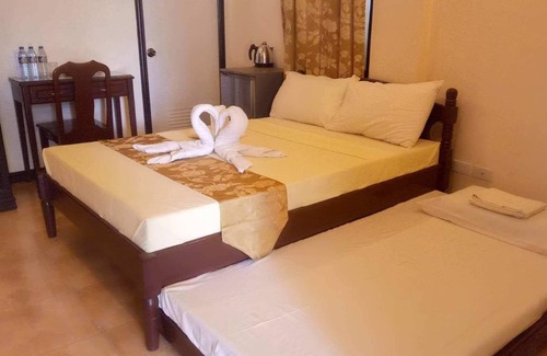 Toledo City Hotel | Dumdum Residences