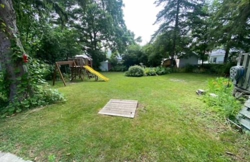 Napanee House | Dundas street home