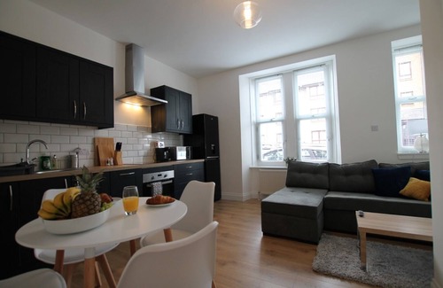 Dundee Apartment | Dundee - 1 Bed - Sleeps 4 - Pet Friendly
