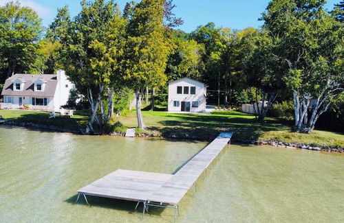 Empire House | Dune View Cottage on Little Glen