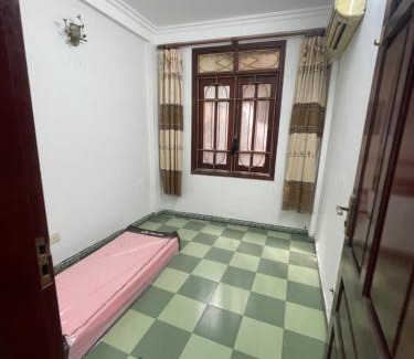 Yen Phu Hotel | Dung Home - 51 Nghi Tàmm