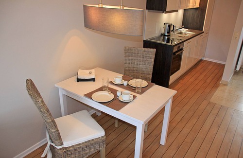 Lemkenhafen Apartment | DUO on the upper floor - apartment with harbor vie