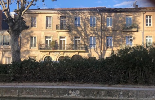 Anatole France Apartment | Dupleix au Fil du Canal