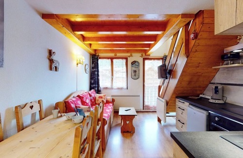 Les Boisses Apartment | Duplex, 2 rooms + cabin in Tignes, ski-in ski-out, family neighborhood