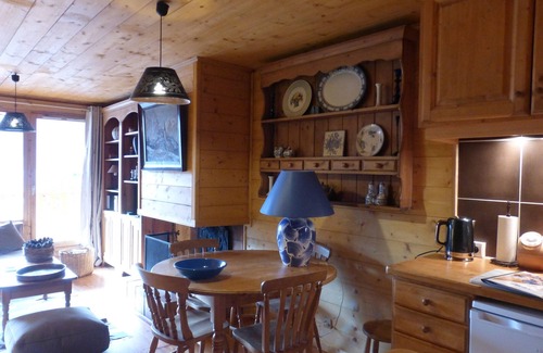 Meribel Centre Apartment | Duplex 3-room Méribel - 6 ppl, terrace, wifi