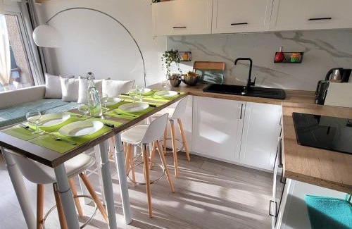 Saint-Michel-de-Chaillol Apartment | Duplex 6 pers - Centre station - Ski/Randonnées - Balcon - FR-1-393-177