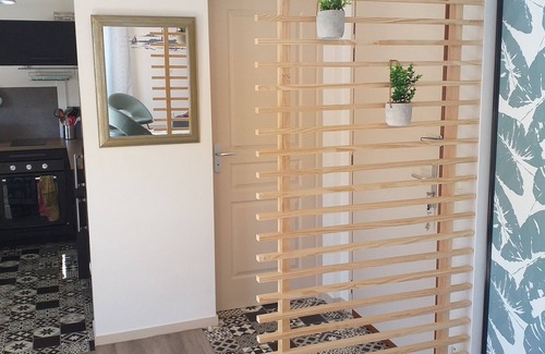 Saint-Regnobert-de-la-Cote-de-Nacre Apartment | DUPLEX 72m² apartment renovated in 2020 400m from the beach and shops