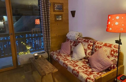 Les Sagnieres Apartment | Duplex 8 Pers Piscine et Parking Privatives à la Résidence Au Pied des Pistes