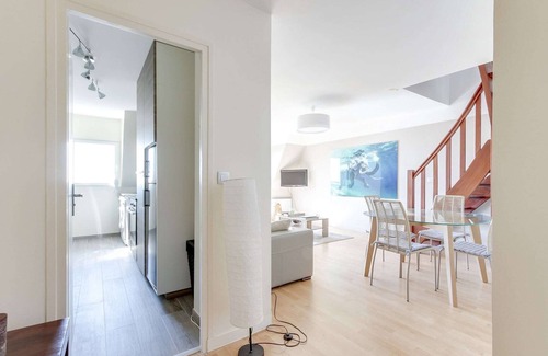 Trouville-sur-Mer Apartment | Duplex apartment with sea view and roof terrace