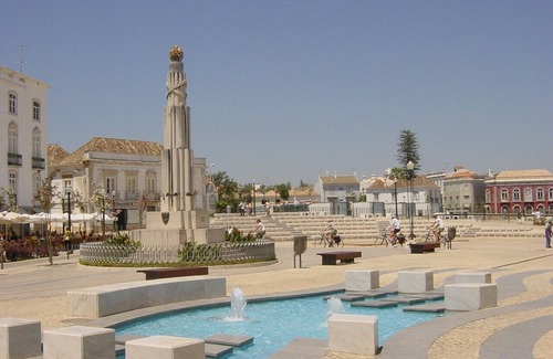 Tavira Apartment | Duplex apartment in the center of town with swimming pool, 3 bedrooms, for 6