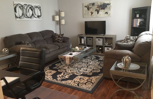 North Chesterfield Apartment | Duplex Apt (Moonlight Suite)