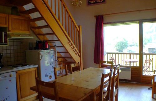 Samoens Apartment | Duplex confortable avec balcon sud, animaux admis et parking - FR-1-629-133