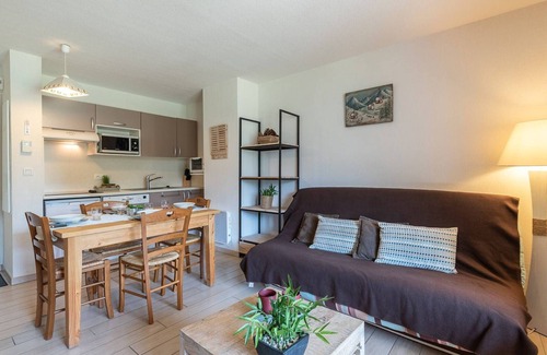 Bourisp Apartment | Duplex Cozy Sleeps 6, Sunny Balcony, Parking, Near Saint-Lary Soulan