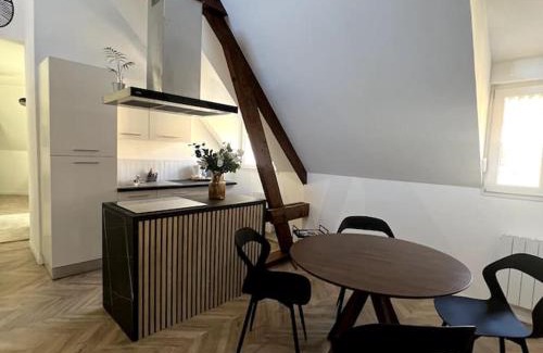 Charleville-Mezieres Apartment | Duplex design - 6 personnes - Charleville-Mézières