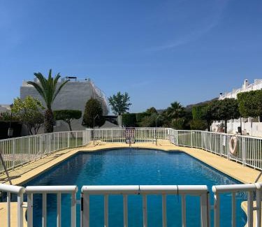 Vista de los Angeles-Rumina House | Duplex en urbanización con piscina comunitaria y wifi
