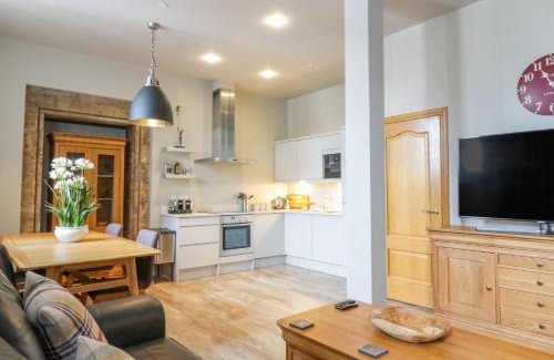 Moffat Apartment | Duplex