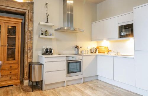 Moffat Apartment | Duplex