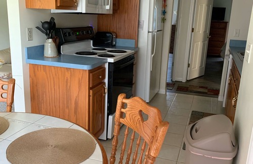 Millington House | Duplex in the country ten minutes from Frankenmuth-Betty’s Birch Run Road Place.