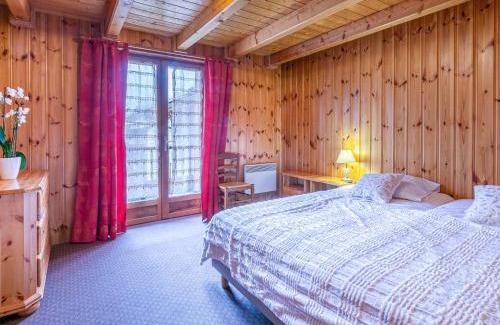 Val-d'Isere Apartment | Duplex montagnard rustique avec cheminée, au vieux village de Val-d'Isère, au pied des pistes - FR-1-694-71