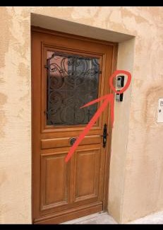 Faubourg Apartment | Duplex raffiné, élégant & climatisé - La MEZZ