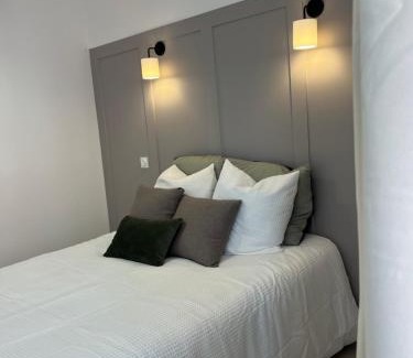 Faubourg Apartment | Duplex raffiné, élégant & climatisé - La MEZZ