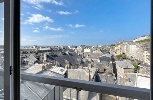 Granville Apartment | Duplex T3 with terrace in the heart of Granville