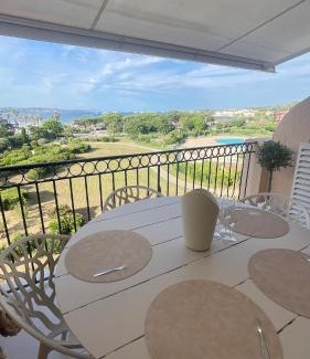 Port Cogolin Apartment | DUPLEX VUE MER Bord de plage Dernier étage