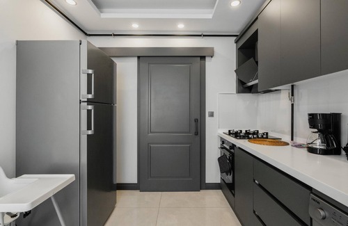 Lara Apartment | Duplex w Balcony, Terrace 5 min to Beach