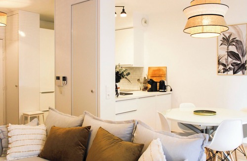 Pantin Apartment | Duplex with terrace and canal de l'Ourcq view
