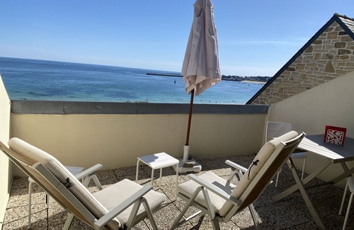 Audierne Apartment | Duplex with terrace overlooking the bay and the large beach 20m away