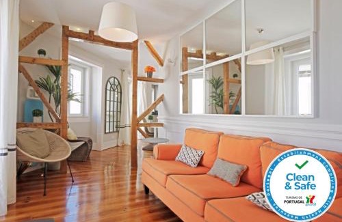 Sacramento Apartment | Duque-Chiado Downtown