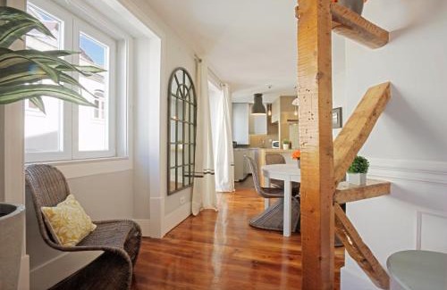 Sacramento Apartment | Duque-Chiado Downtown