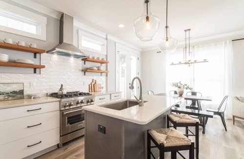 Durham House | Durham's Modern FarmHouse & Guest House minutes from Downtown & Duke University!