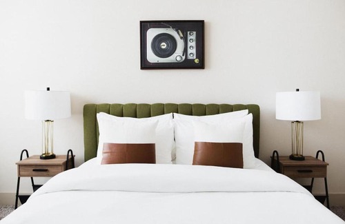 Montgomery Apartment | Dwella at 79 Commerce Street
