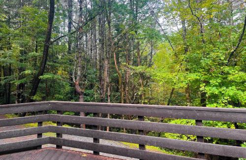 Quechee House | Dwight Road Getaway