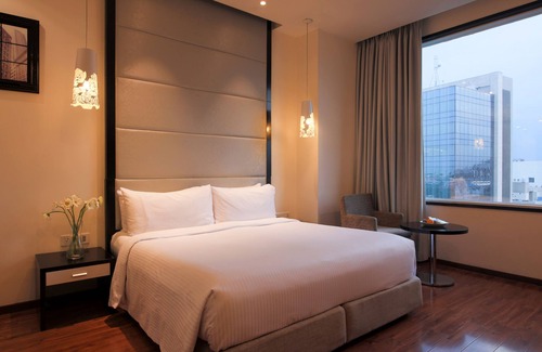 Royapettah Hotel | E Hotel