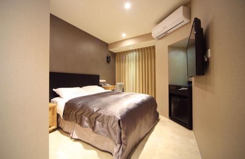 Ximending Hotel | E-House Xining Branch