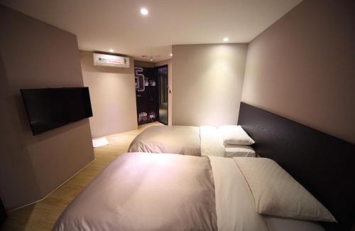 Ximending Hotel | E-House Xining Branch