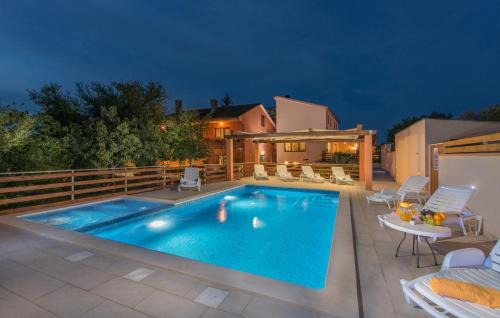 Vinkuran House | E-M Apartments with Private pool