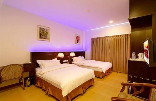 Central Seberang Perai Hotel | E Red Hotel Alma Cosmo