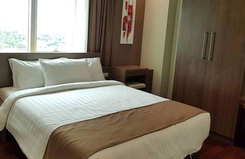 Mabolo Condo | E1 - Comfortable 2-bedroom suite at The Padgett Place