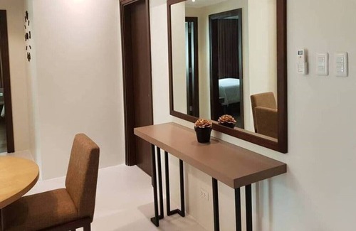 Mabolo Condo | E1 - Comfortable 2-bedroom suite at The Padgett Place