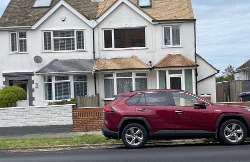 Cliftonville House | E24 Group Guest House