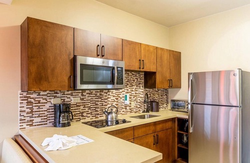 Oranjestad-West Resort | Eagle Aruba Resort. Luxurious 1-bedroom, Pool View in charming Palm Beach