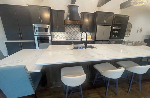 Afton House | Eagle Beach- Single Family Waterfront Home