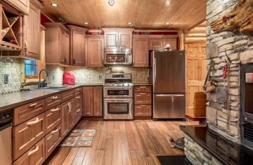 Hazelhurst House | Eagle Camp Lodge - Northwoods Log Home - On Willow Flowage