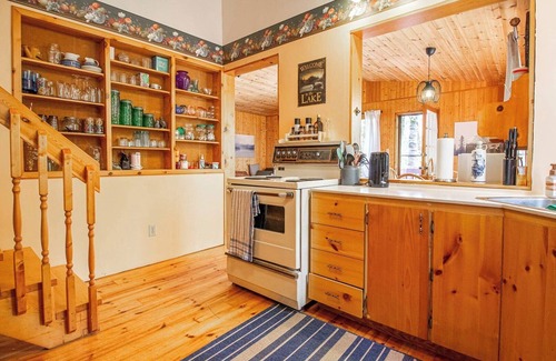 Eagle Lake Cottage | Eagle Lake Escape - Cozy Cottage with Canoe, Fire Pit, WiFi